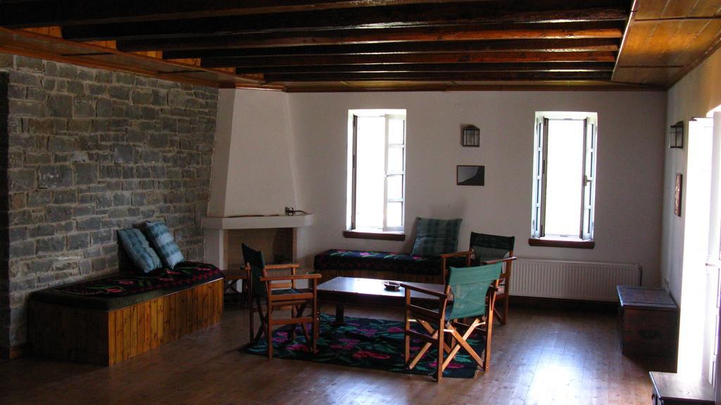 Вилла Petrino Spiti Fragkades Экстерьер фото